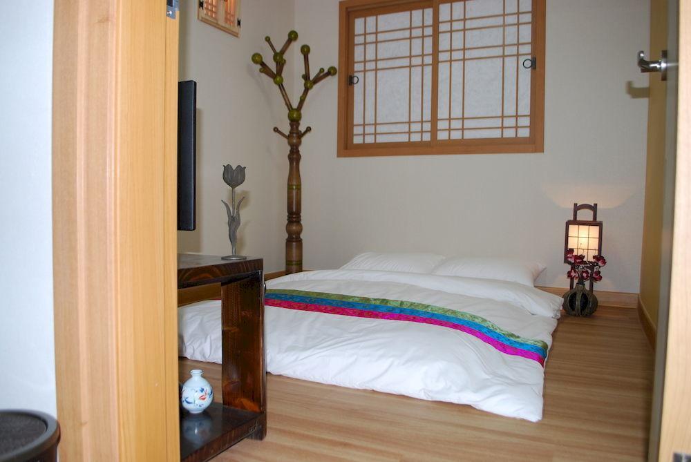 Mago * Seoul